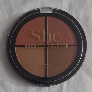 She Bronzer Palette - Style C